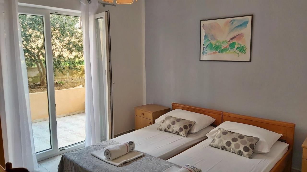 Apartments Mandalinic Omiš Εξωτερικό φωτογραφία