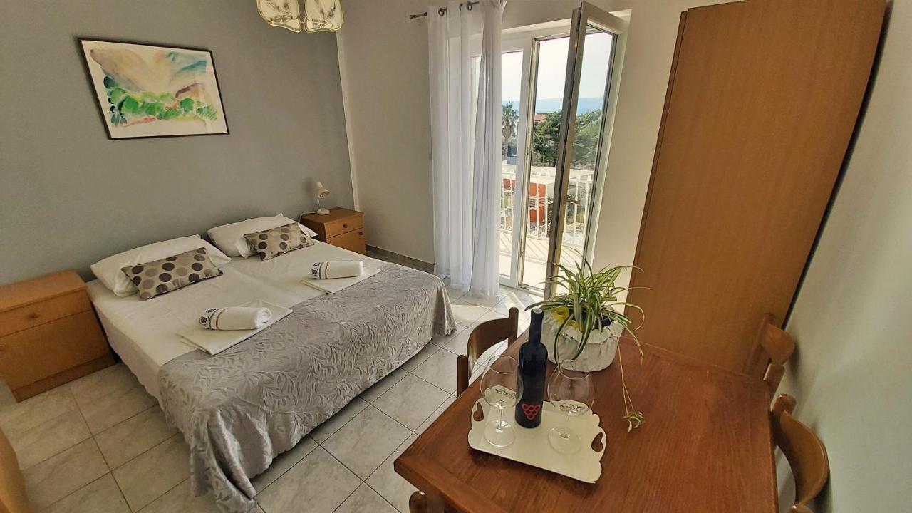 Apartments Mandalinic Omiš Εξωτερικό φωτογραφία