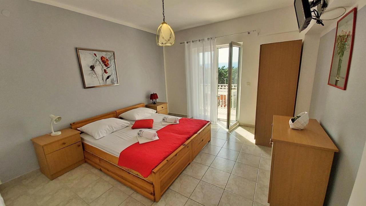 Apartments Mandalinic Omiš Εξωτερικό φωτογραφία