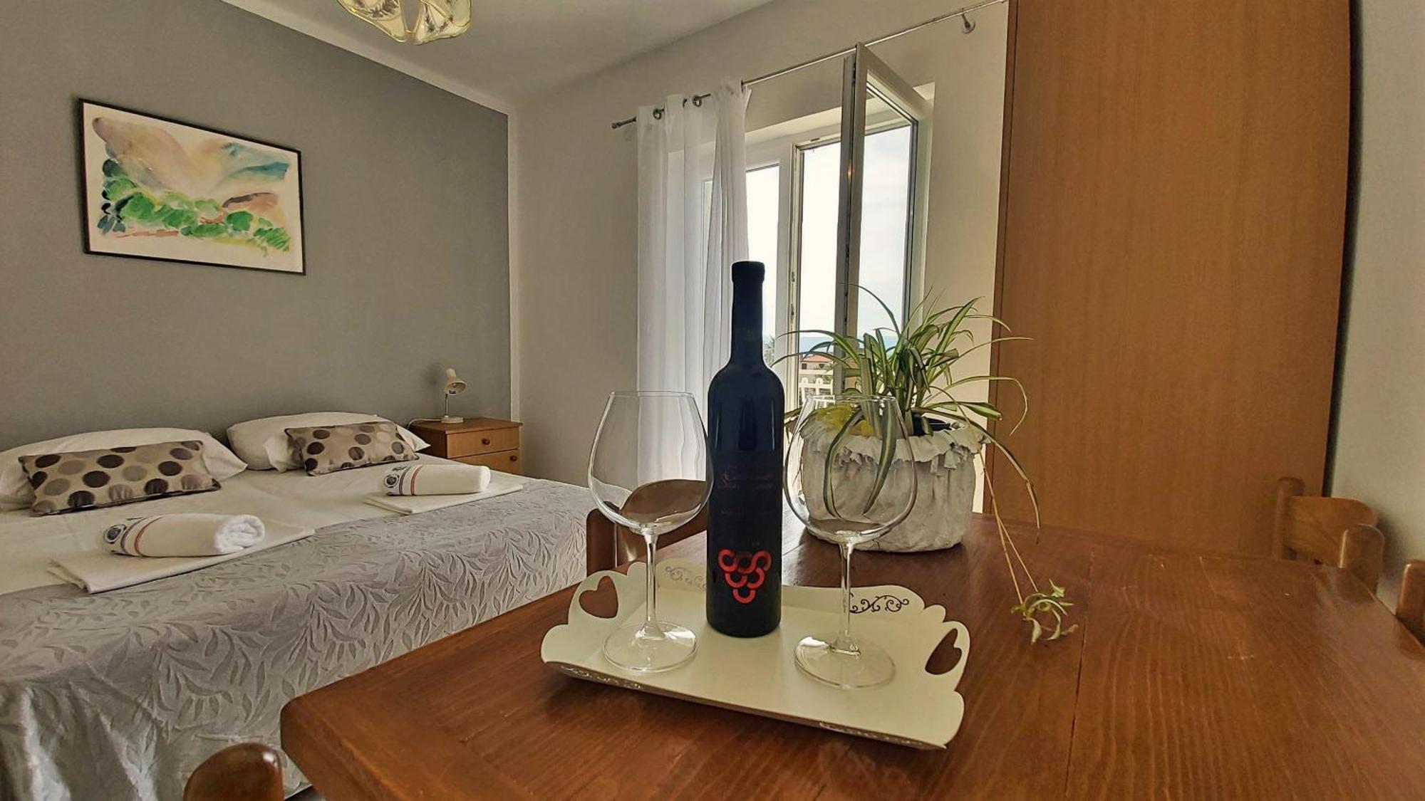 Apartments Mandalinic Omiš Εξωτερικό φωτογραφία
