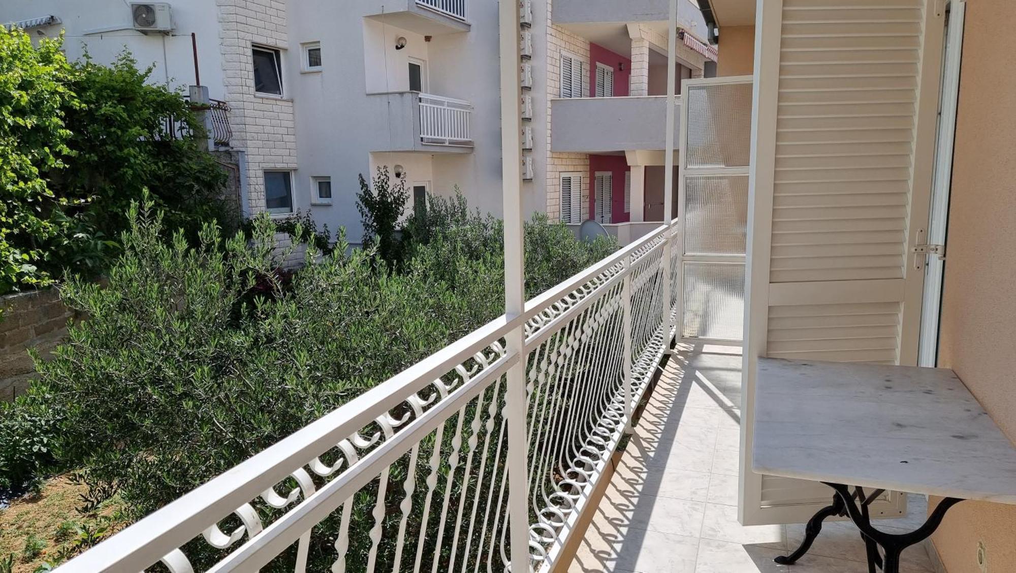 Apartments Mandalinic Omiš Εξωτερικό φωτογραφία