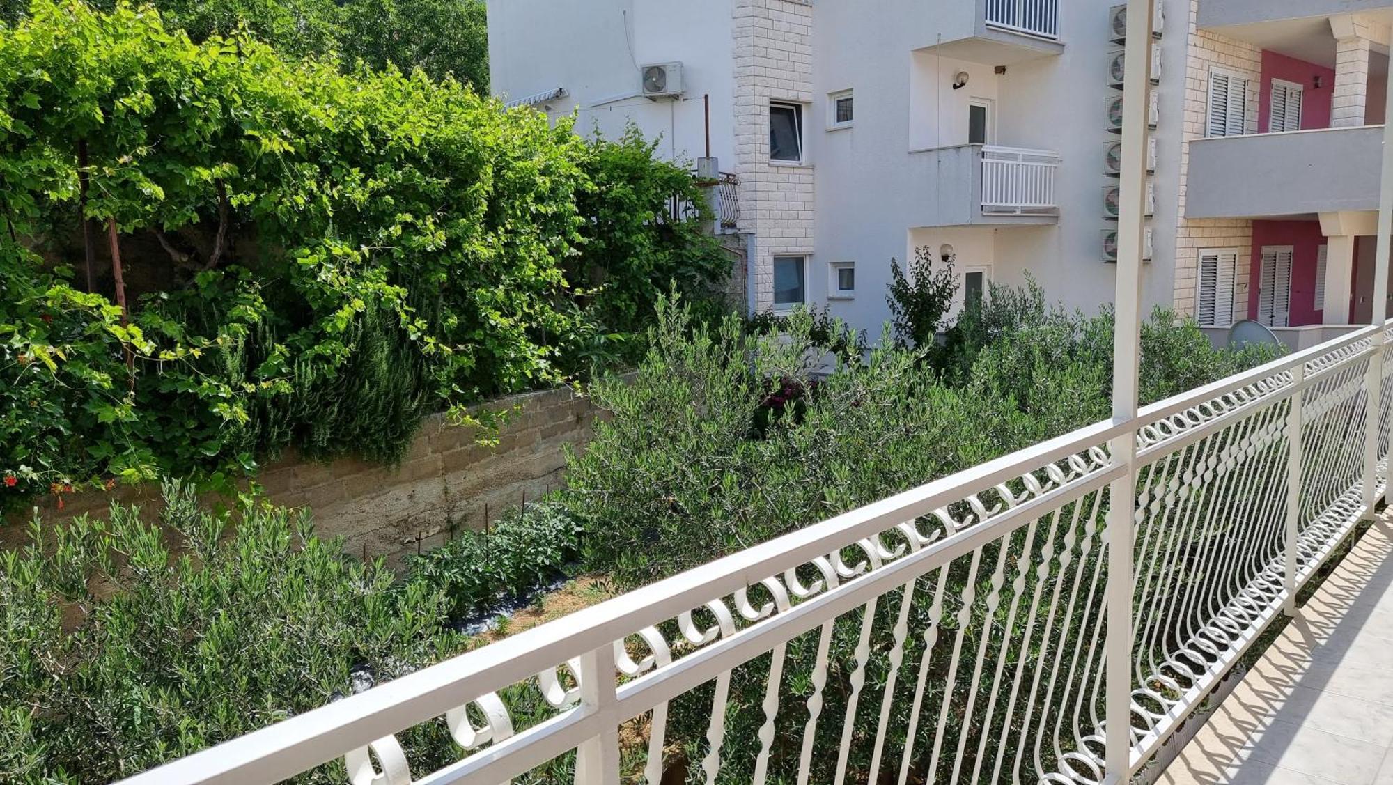 Apartments Mandalinic Omiš Εξωτερικό φωτογραφία